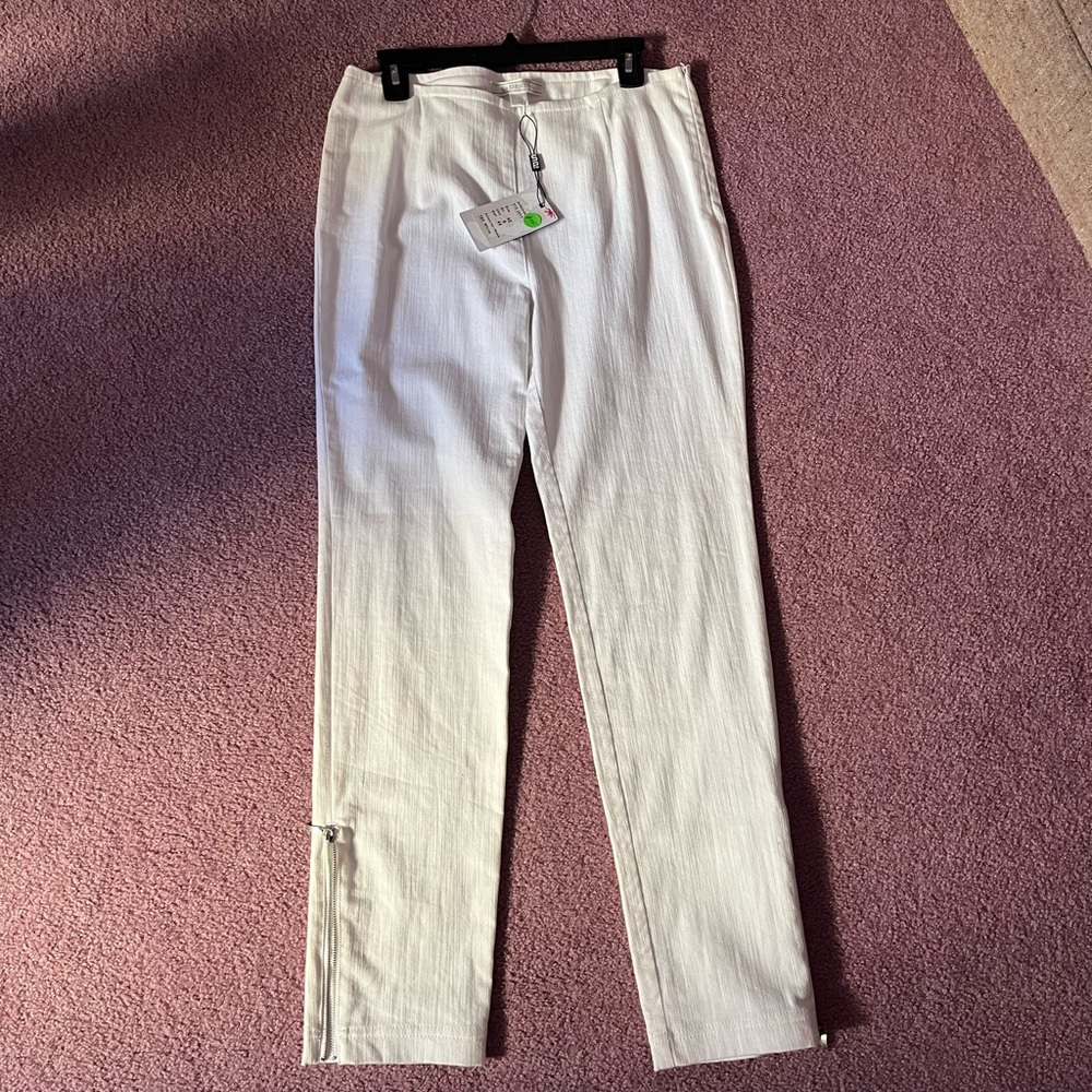 São Paulo white pants